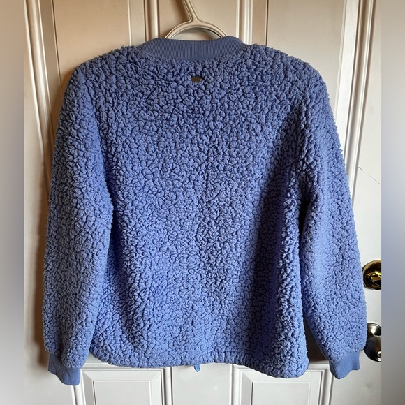 Blue Sherpa Pullover - Picture 9 of 9